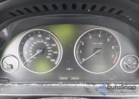 2015 BMW 528I xDrive z USA, uszkodzony, nr VIN WBA5A7C55FD624541